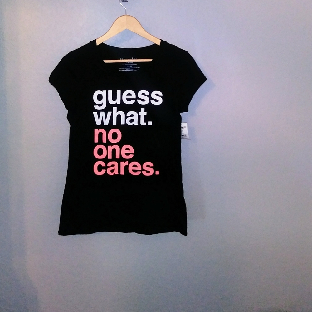 NWT-Womans graphic Tshirt-L